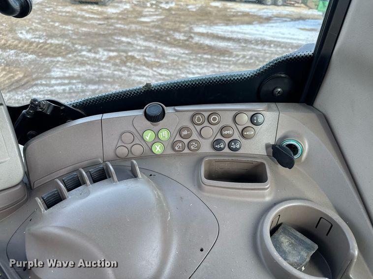 image for item LO9416 2011 John Deere 7330 Premium  MFWD tractor