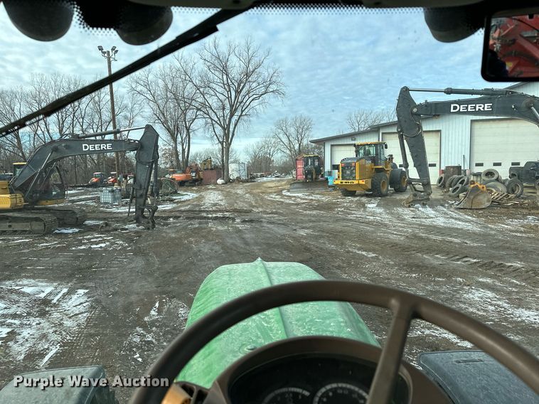 image for item LO9416 2011 John Deere 7330 Premium  MFWD tractor