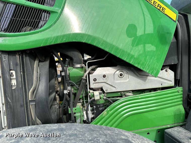 image for item LO9416 2011 John Deere 7330 Premium  MFWD tractor