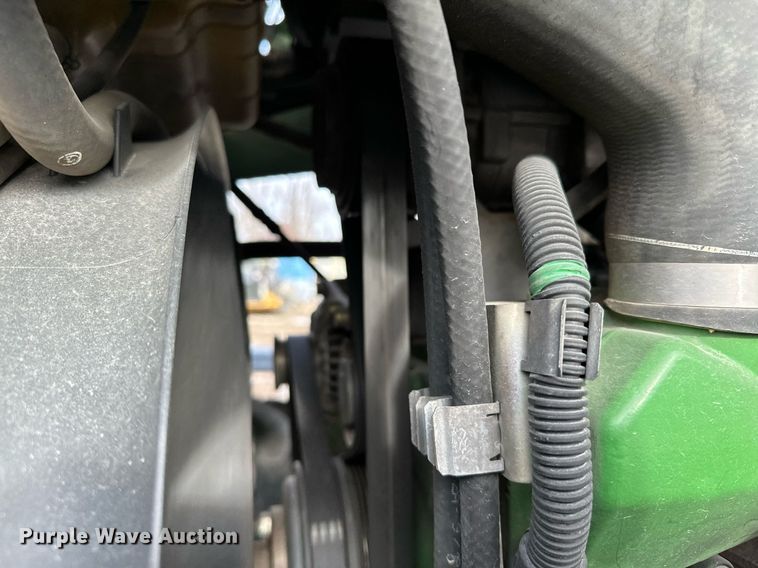 image for item LO9416 2011 John Deere 7330 Premium  MFWD tractor