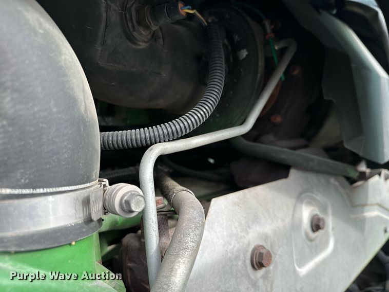 image for item LO9416 2011 John Deere 7330 Premium  MFWD tractor