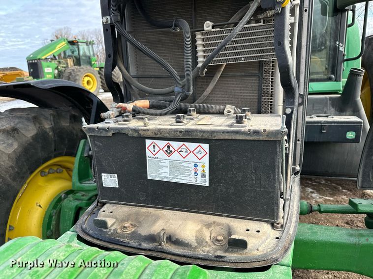 image for item LO9416 2011 John Deere 7330 Premium  MFWD tractor