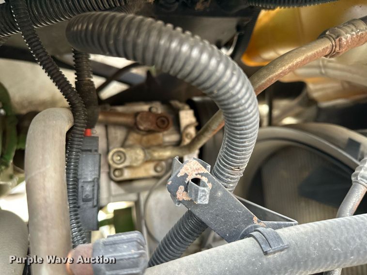 image for item LO9416 2011 John Deere 7330 Premium  MFWD tractor