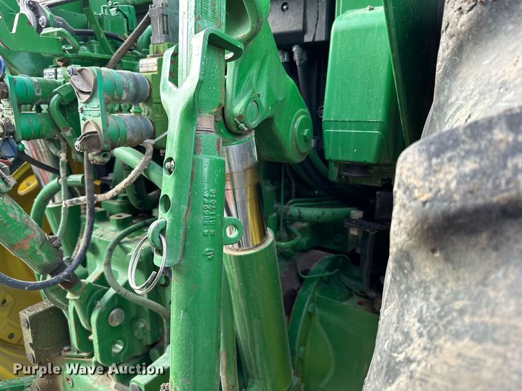 image for item LO9416 2011 John Deere 7330 Premium  MFWD tractor
