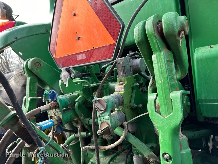 image for item LO9416 2011 John Deere 7330 Premium  MFWD tractor