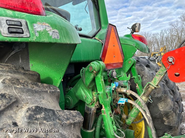image for item LO9416 2011 John Deere 7330 Premium  MFWD tractor