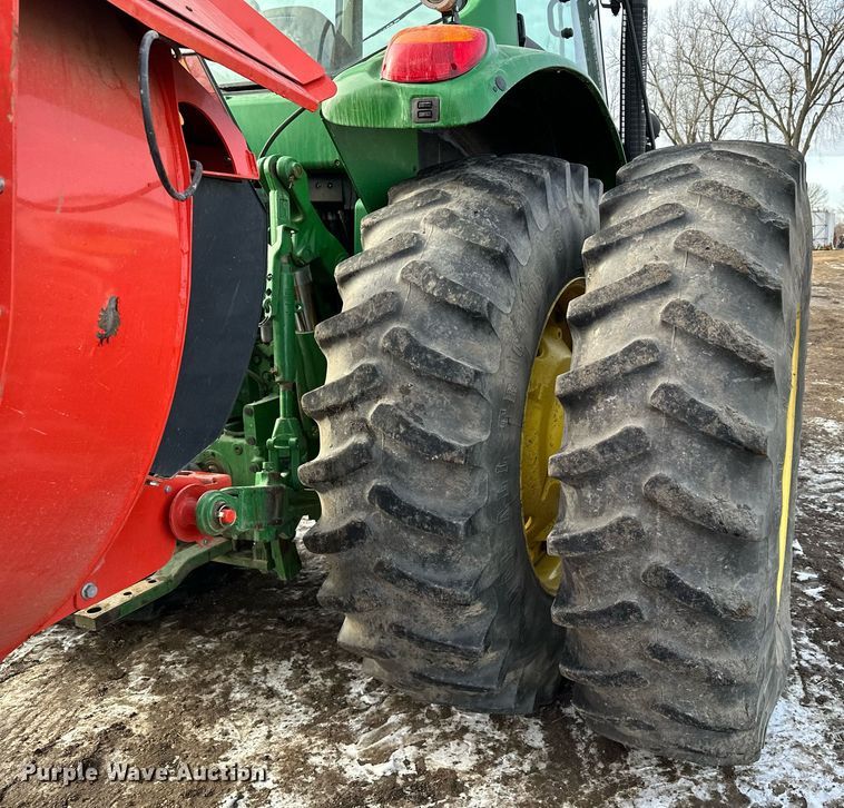 image for item LO9416 2011 John Deere 7330 Premium  MFWD tractor