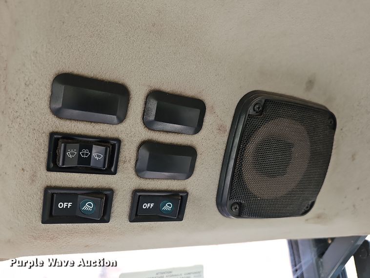 image for item LR9656 Kubota M108S  MFWD tractor