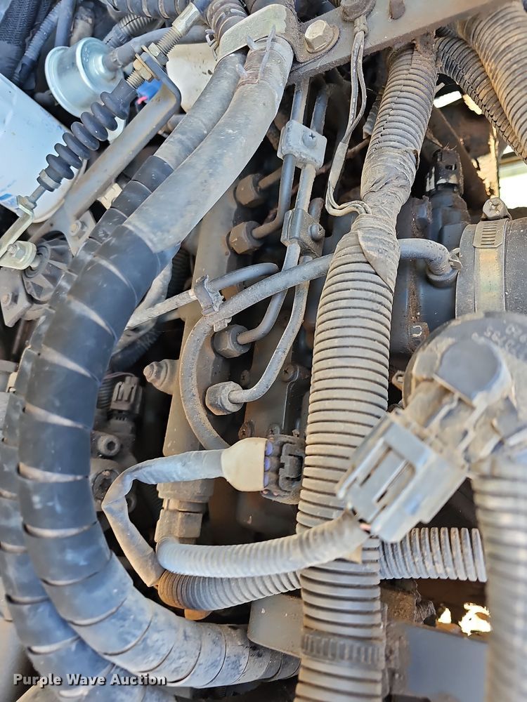 image for item LR9656 Kubota M108S  MFWD tractor