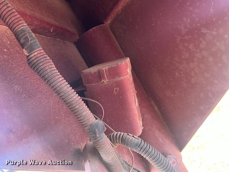 image for item LV9176 1990 DN  livestock trailer