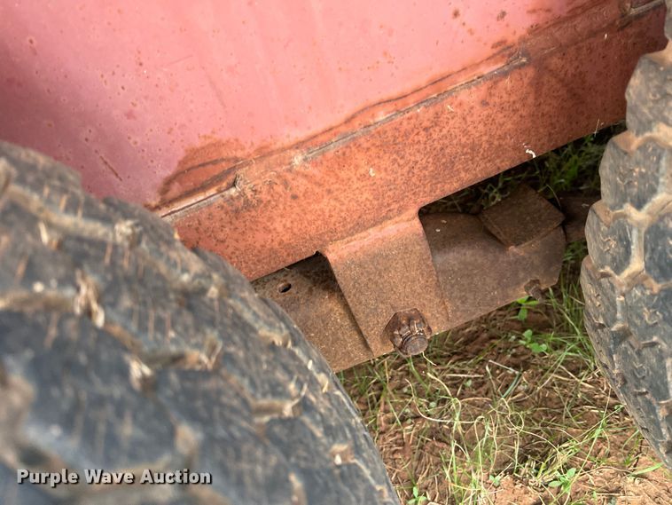 image for item LV9176 1990 DN  livestock trailer