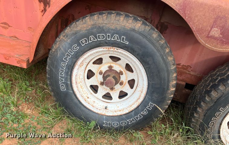 image for item LV9176 1990 DN  livestock trailer