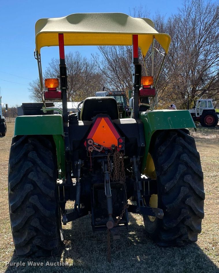 image for item LV9219 2006 John Deere 5303  tractor