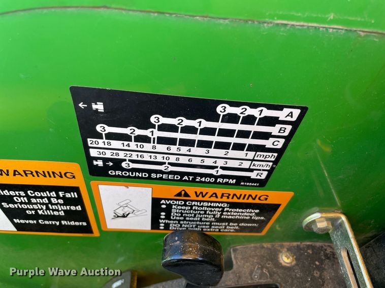 image for item LV9219 2006 John Deere 5303  tractor