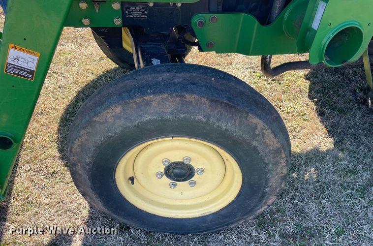 image for item LV9219 2006 John Deere 5303  tractor
