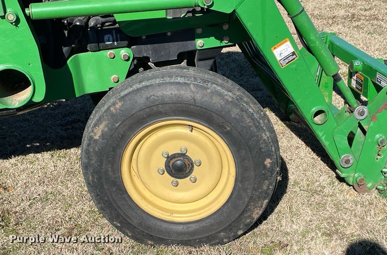 image for item LV9219 2006 John Deere 5303  tractor
