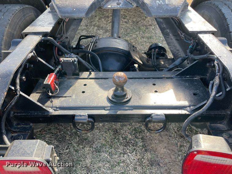 image for item LV9221 1991 Ford L9000  semi truck