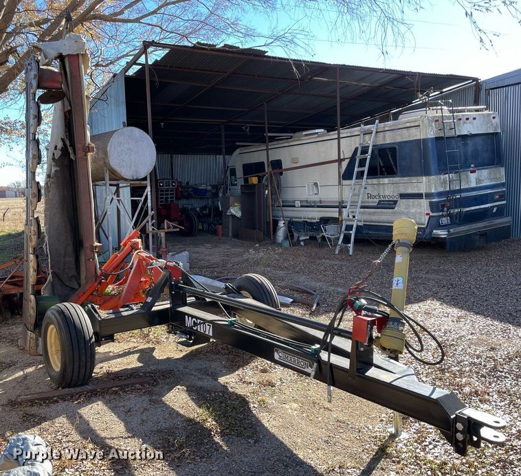 image for item LV9224 Kuhn GMD700  disc mower