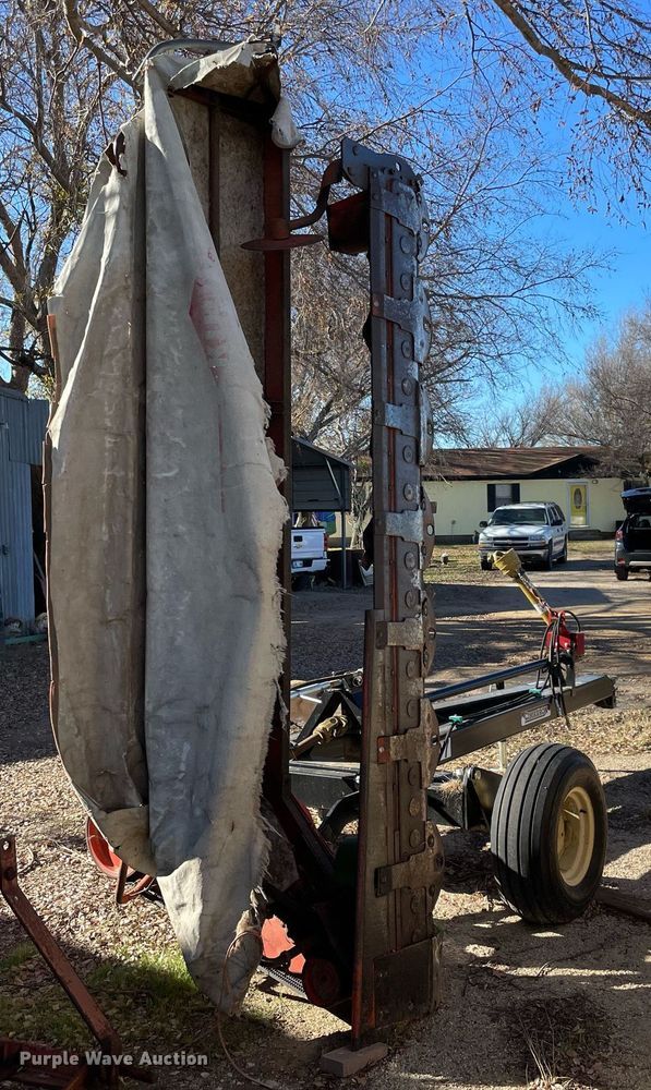 image for item LV9224 Kuhn GMD700  disc mower