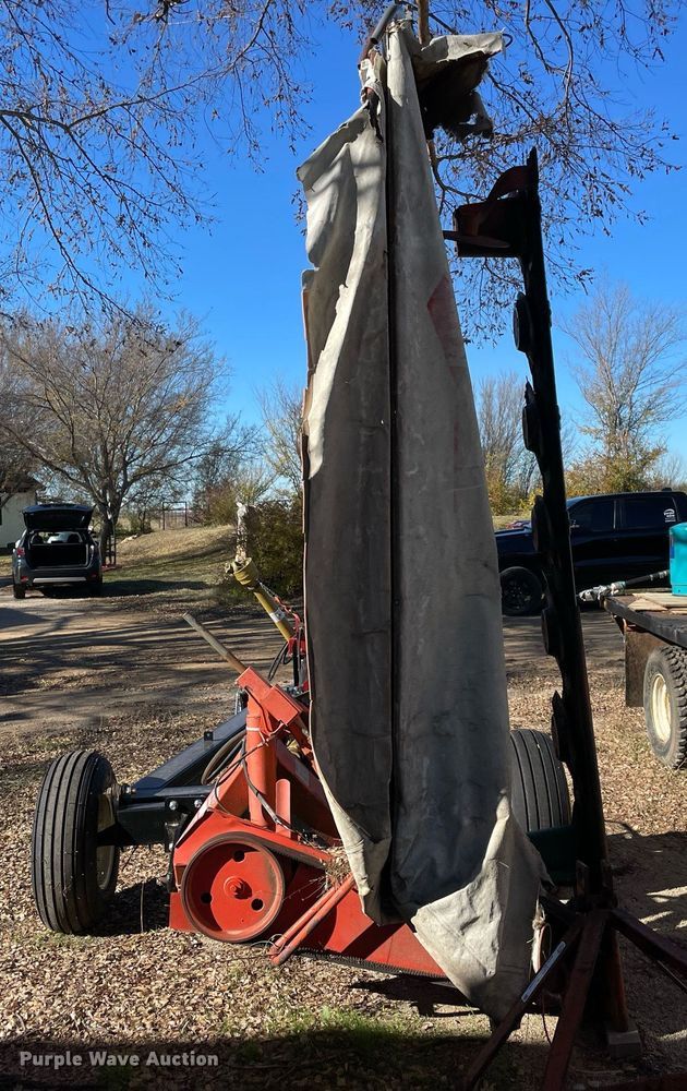 image for item LV9224 Kuhn GMD700  disc mower