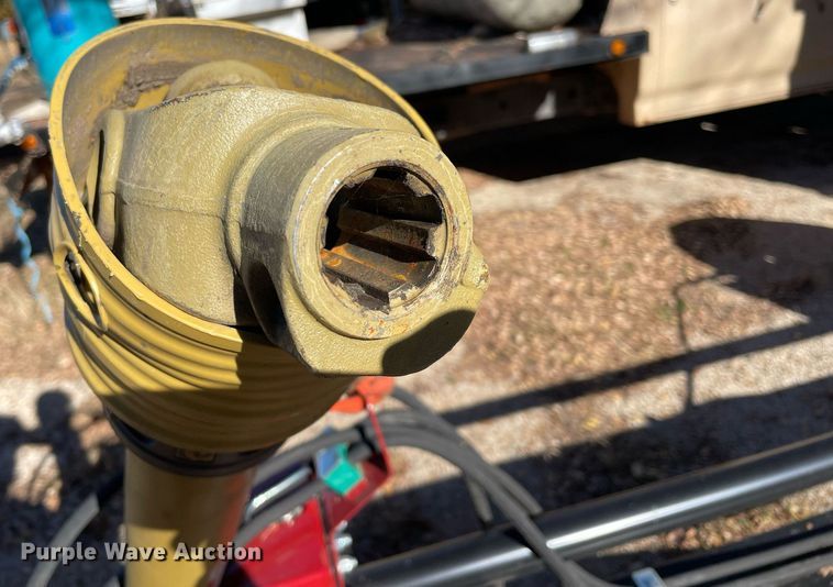 image for item LV9224 Kuhn GMD700  disc mower