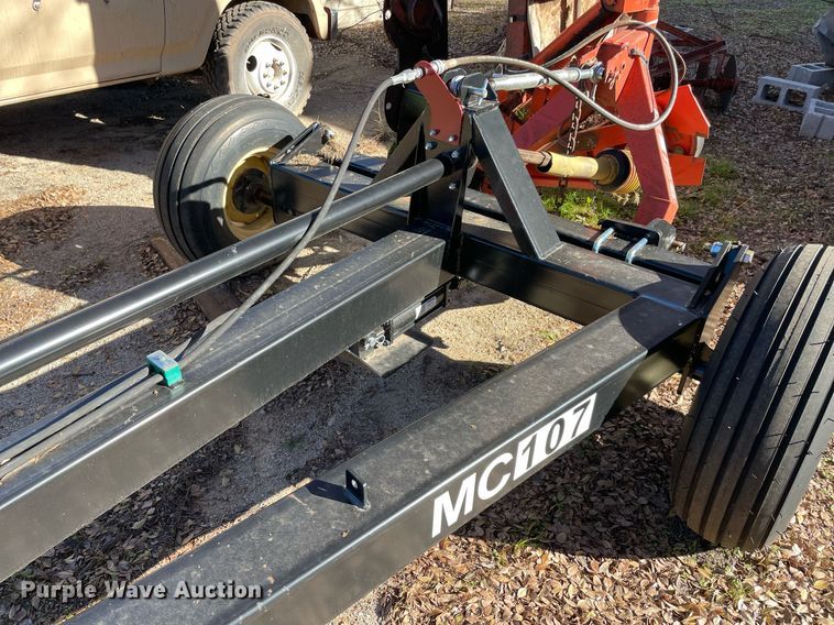 image for item LV9224 Kuhn GMD700  disc mower