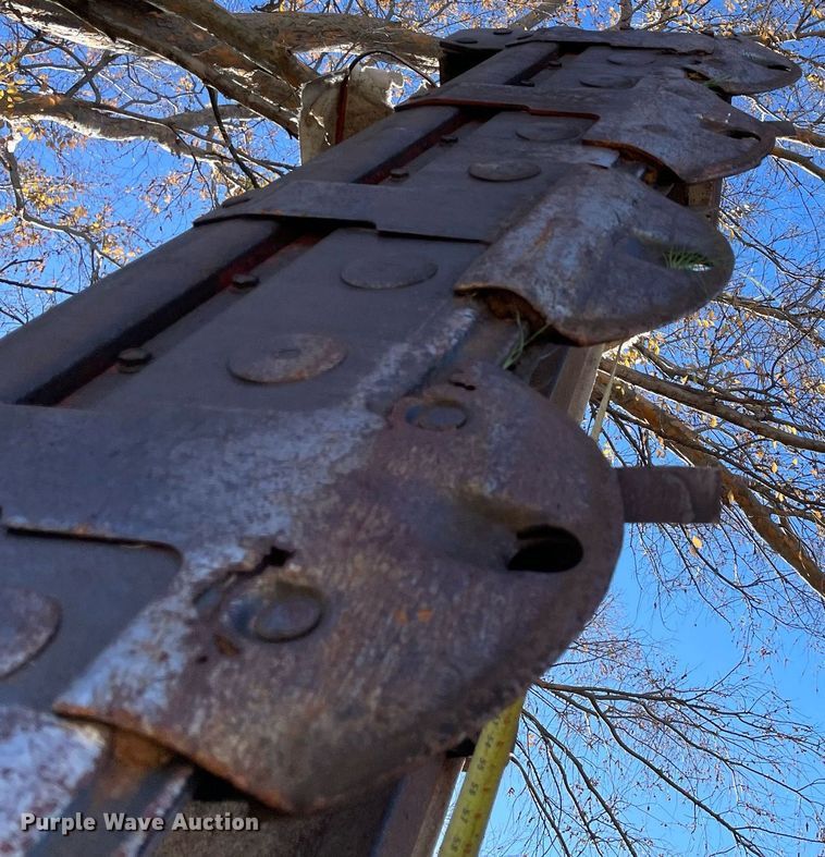 image for item LV9224 Kuhn GMD700  disc mower