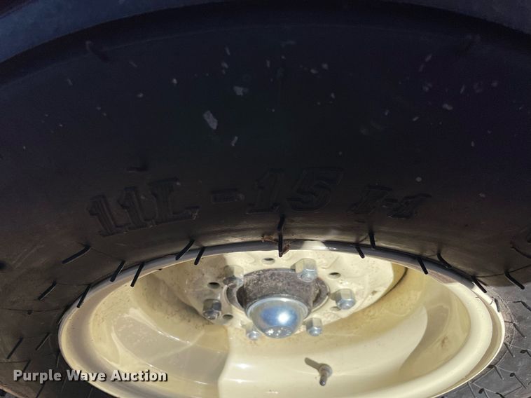 image for item LV9224 Kuhn GMD700  disc mower