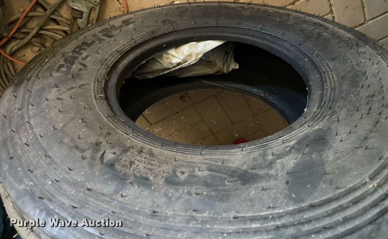 image for item LV9225 International 986  tractor