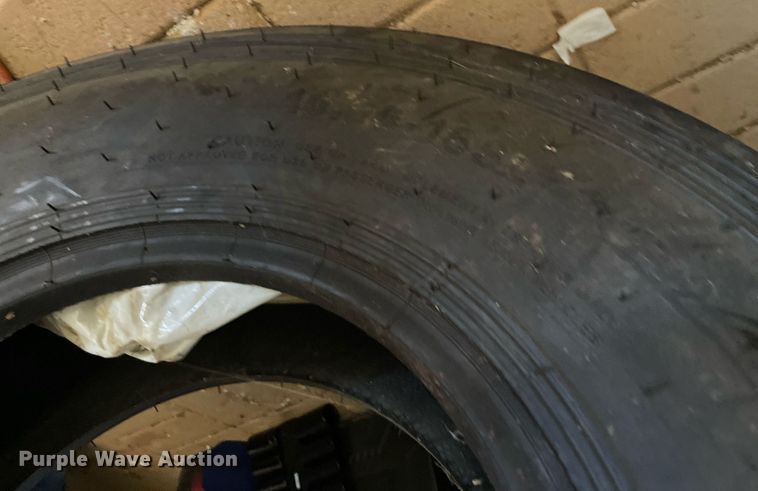 image for item LV9225 International 986  tractor