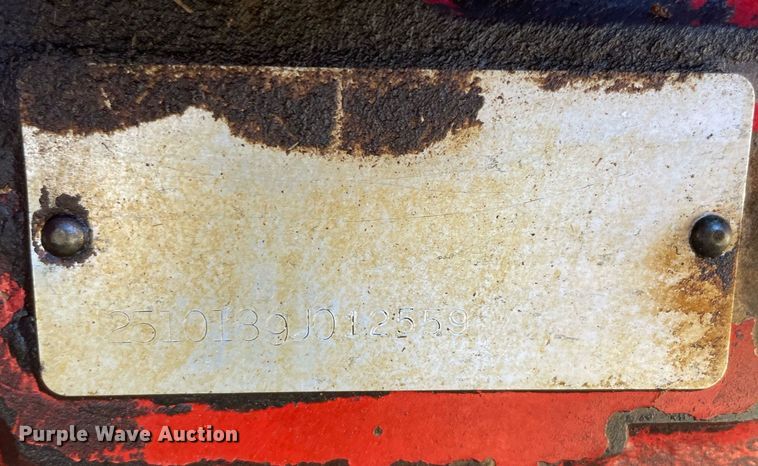 image for item LV9225 International 986  tractor