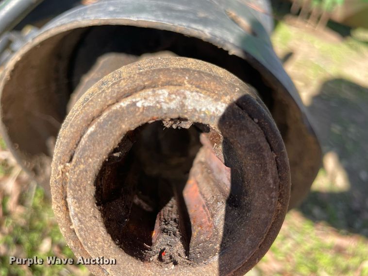 image for item LV9230 John Deere 467  round baler