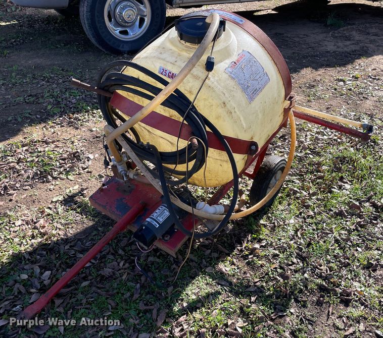 image for item LV9232 Kuker  turf sprayer