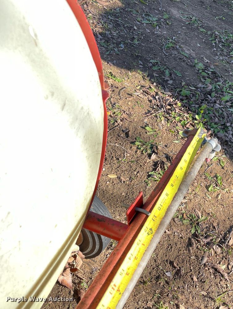 image for item LV9232 Kuker  turf sprayer