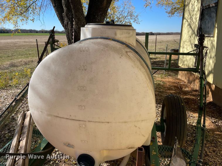 image for item LV9233 Turf sprayer