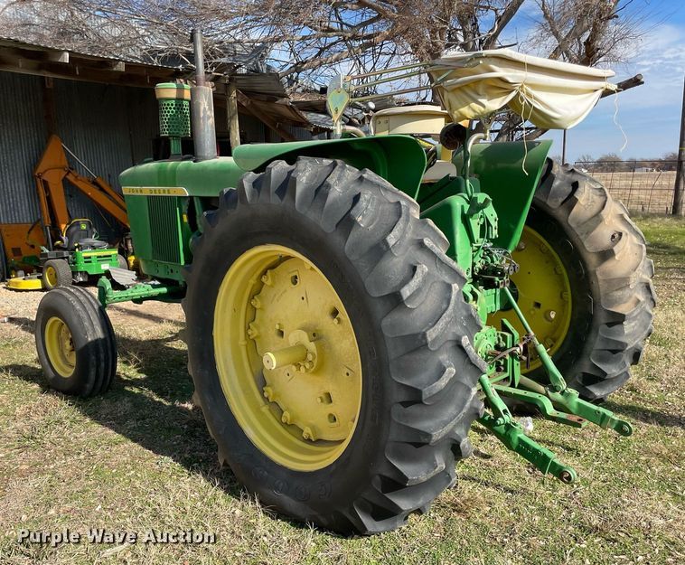 image for item LV9234 1963 John Deere 4010  tractor