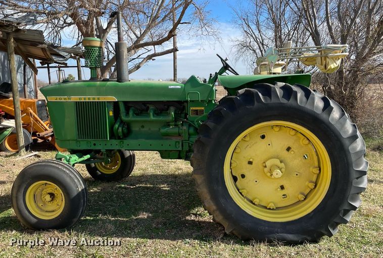 image for item LV9234 1963 John Deere 4010  tractor