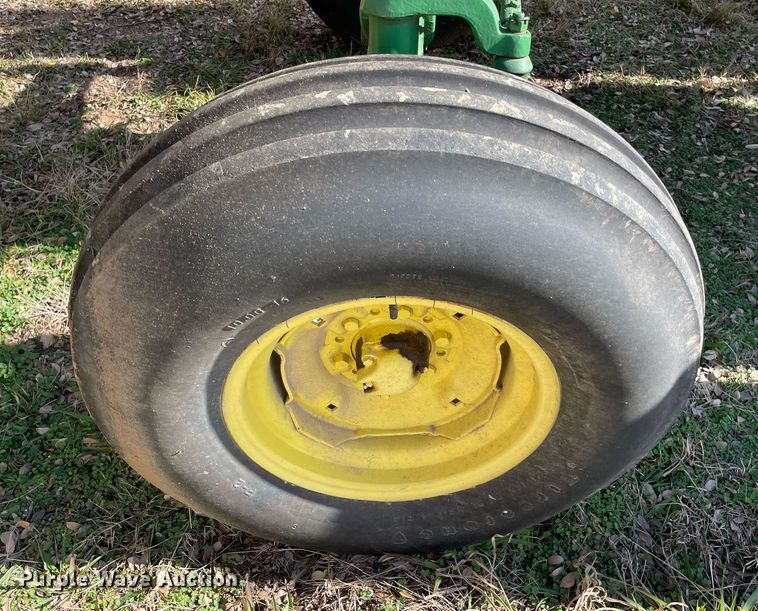 image for item LV9234 1963 John Deere 4010  tractor