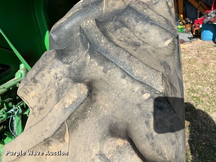 image for item LV9234 1963 John Deere 4010  tractor