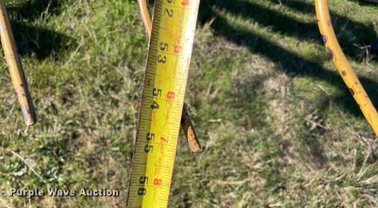 image for item LV9241 Hay rake