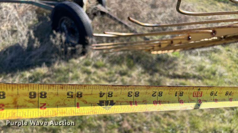 image for item LV9241 Hay rake