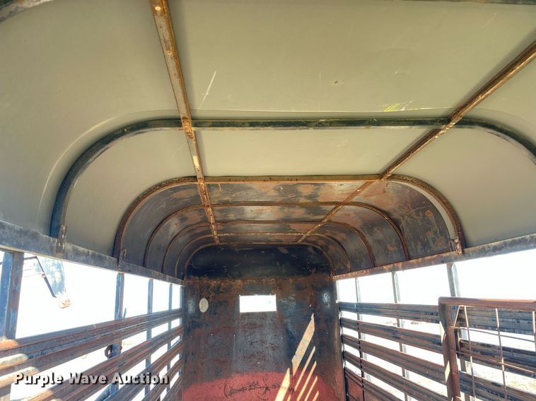 image for item LV9244 W-W  livestock trailer