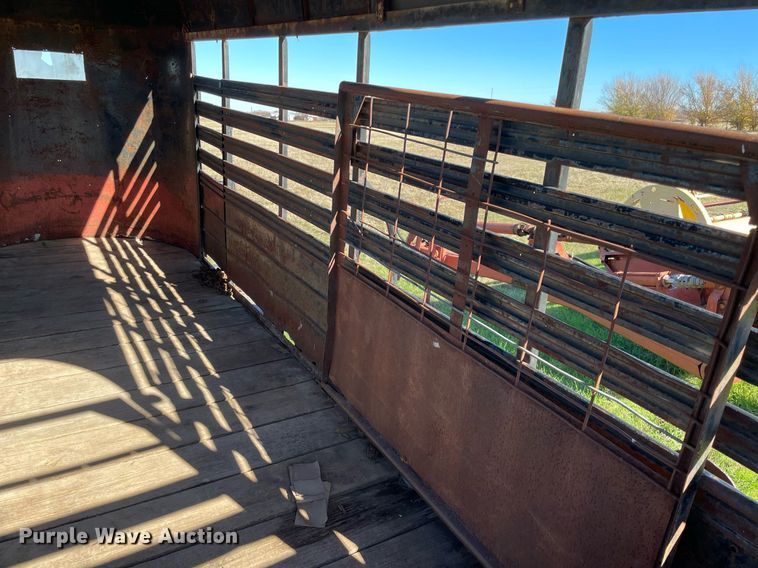 image for item LV9244 W-W  livestock trailer