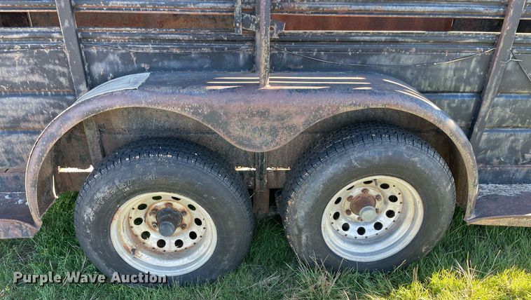 image for item LV9244 W-W  livestock trailer