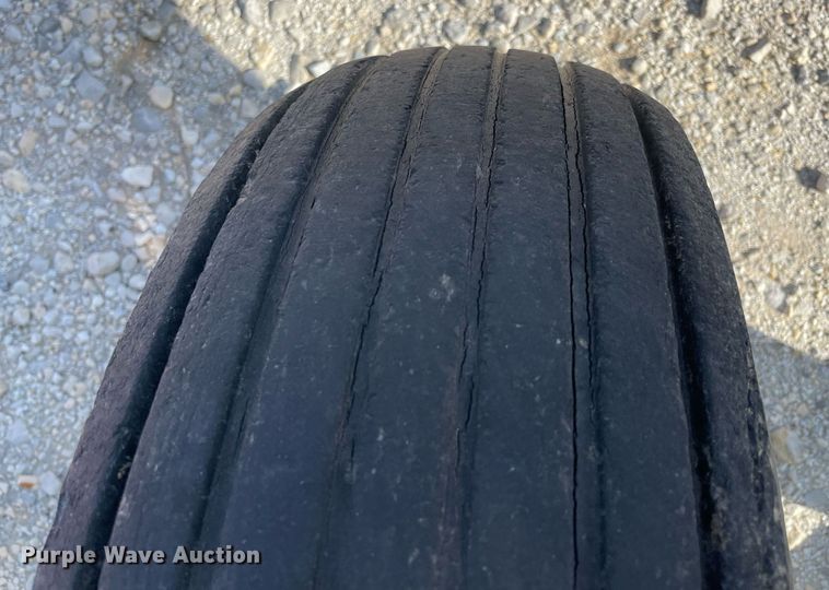 image for item LV9255 Frontier BP 1166  bale processor