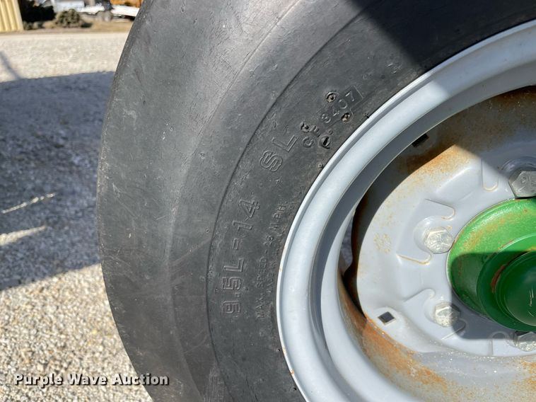 image for item LV9255 Frontier BP 1166  bale processor