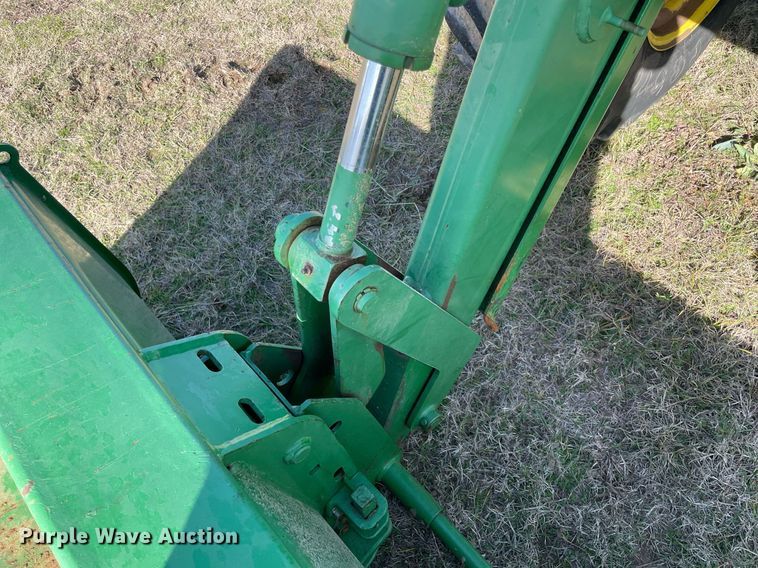 image for item LV9257 2009 John Deere 7130 Premium  MFWD tractor