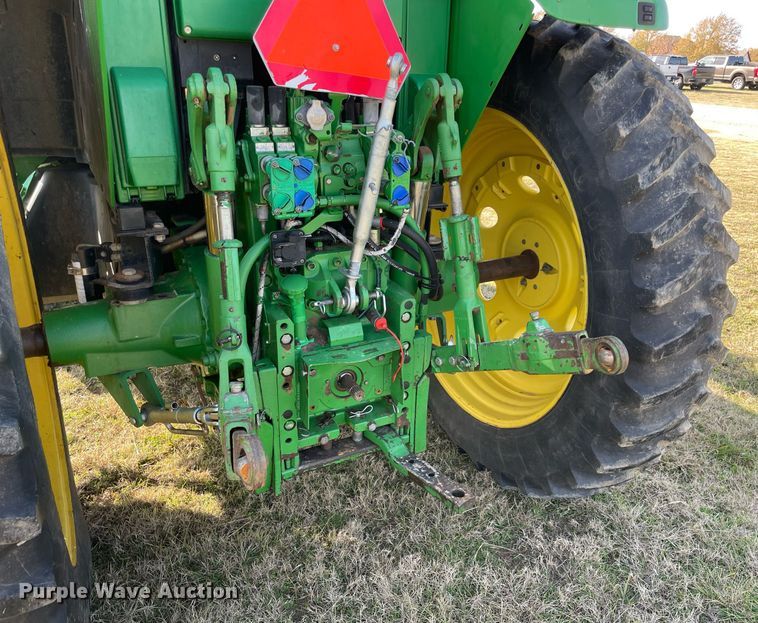 image for item LV9257 2009 John Deere 7130 Premium  MFWD tractor