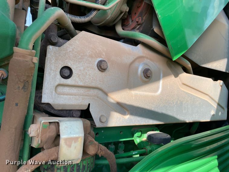 image for item LV9257 2009 John Deere 7130 Premium  MFWD tractor