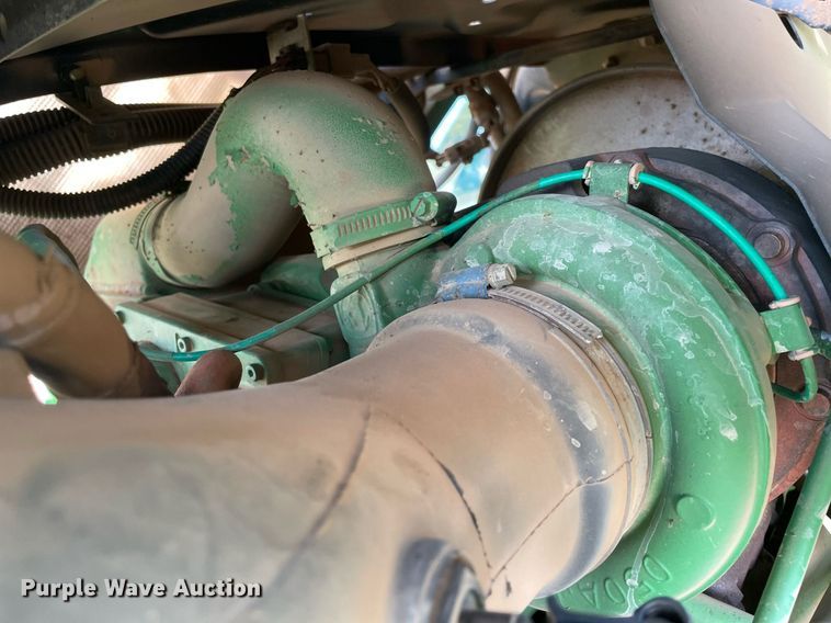 image for item LV9257 2009 John Deere 7130 Premium  MFWD tractor